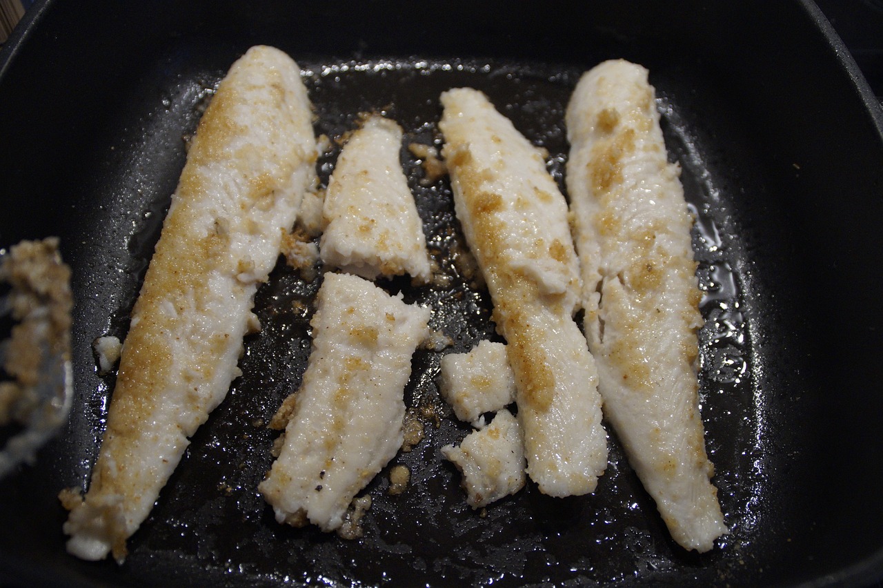 厨房秘籍轻松上手！家常烤鱼大揭秘，让你的餐桌多一道美味佳肴